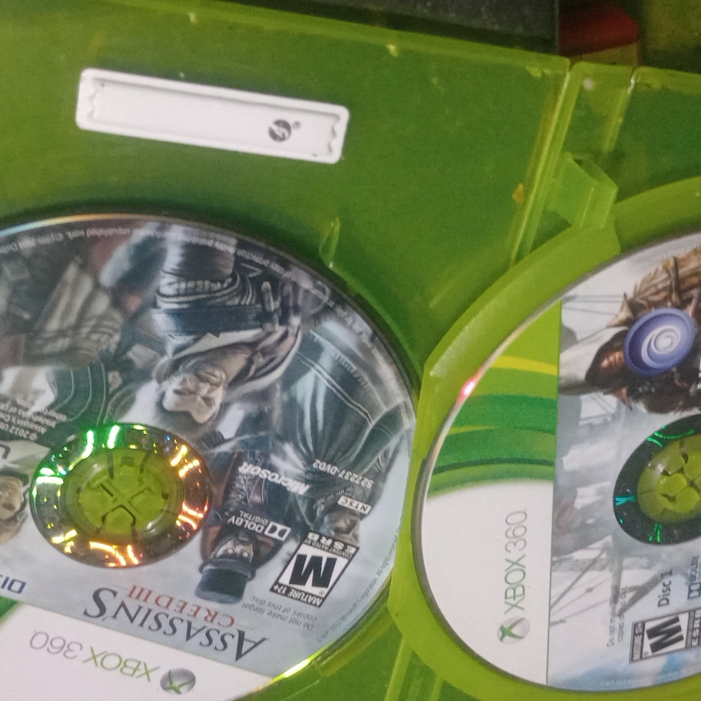 Assassin's Creed III Game - Green Case